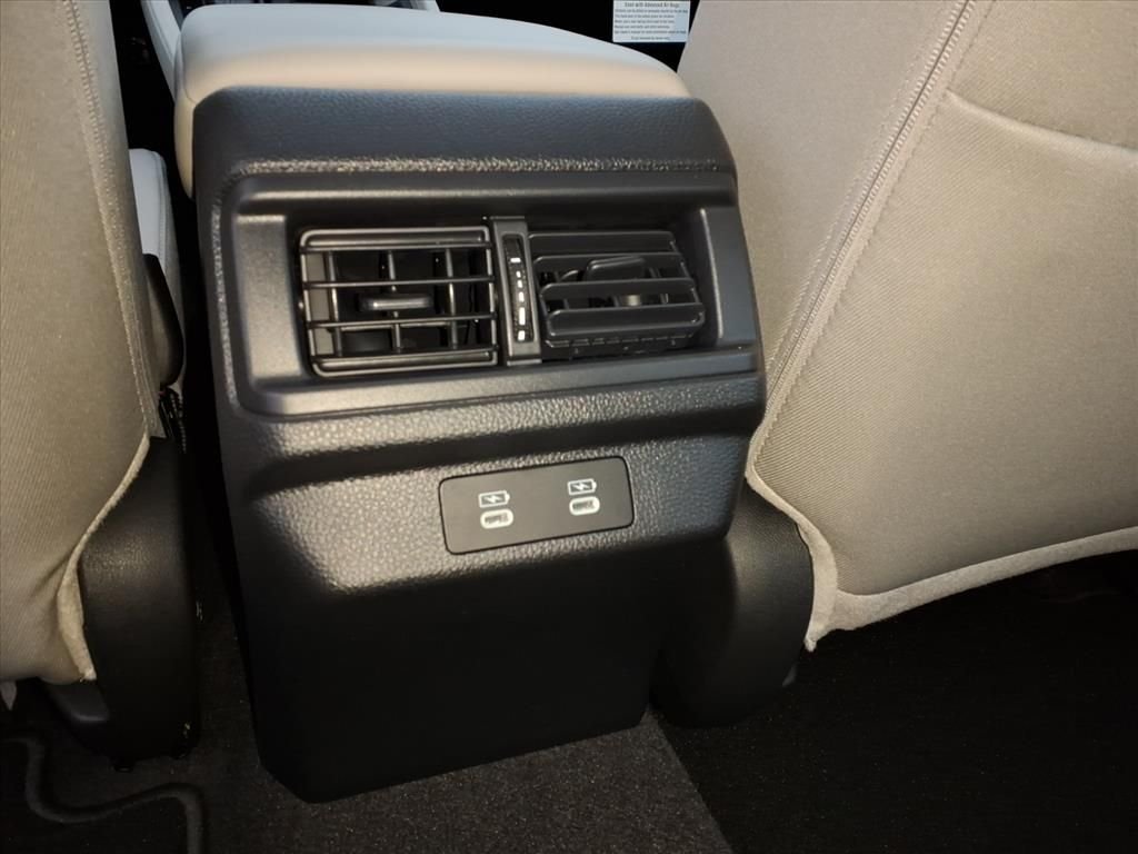 New 2025 Platinum White Pearl Honda 1.5T SE image 4