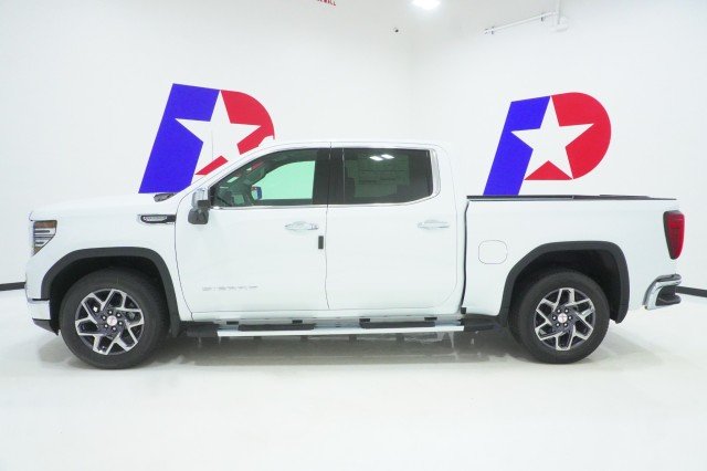 2026 GMC Sierra 1500 SLT - Photo 12