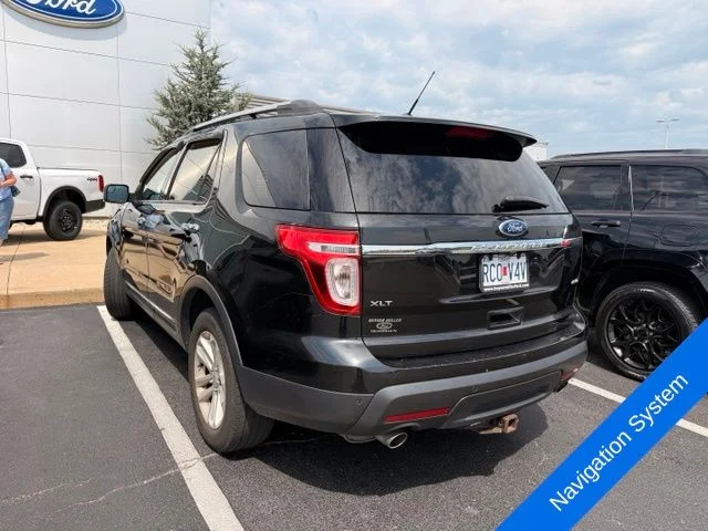 Used 2013 Tuxedo Black Metallic Ford XLT image 8