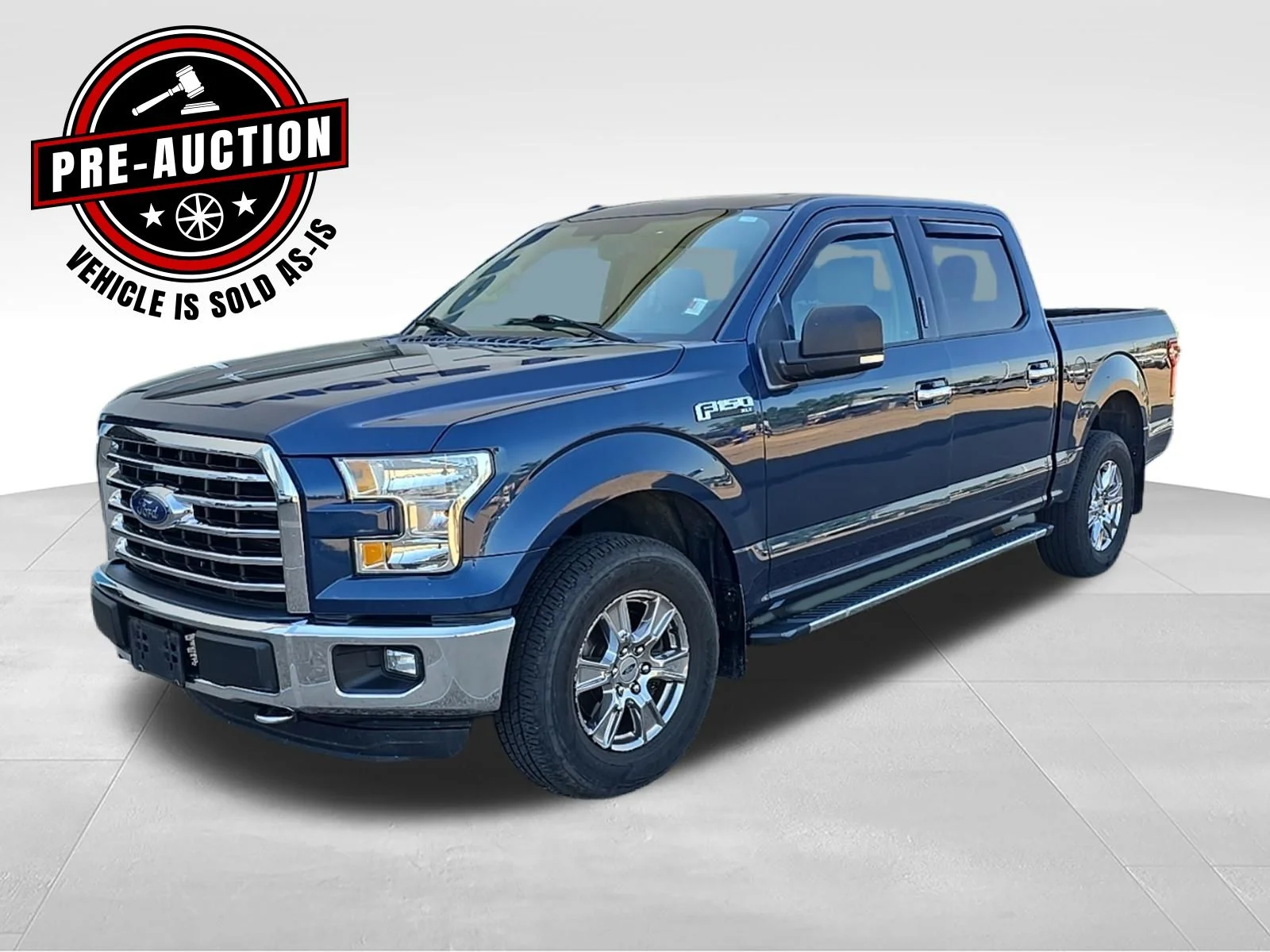 Used 2015 Blue Ford XLT image 1