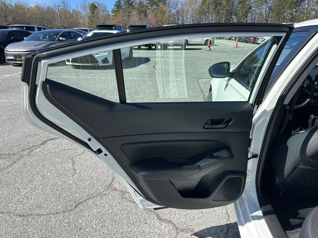 Used 2024 White Nissan 2.5 S image 23