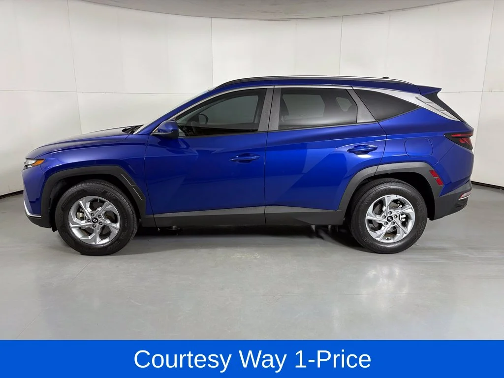 Used 2024 Blue Hyundai SEL image 6