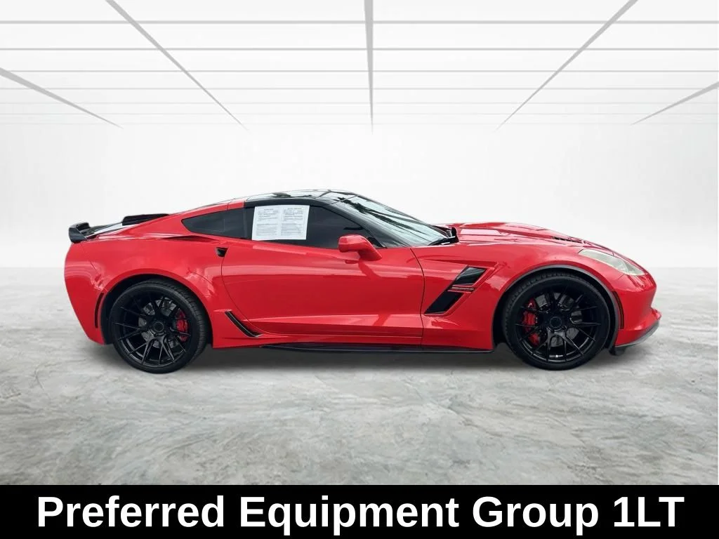 Used 2019 Red Chevrolet Grand Sport image 4