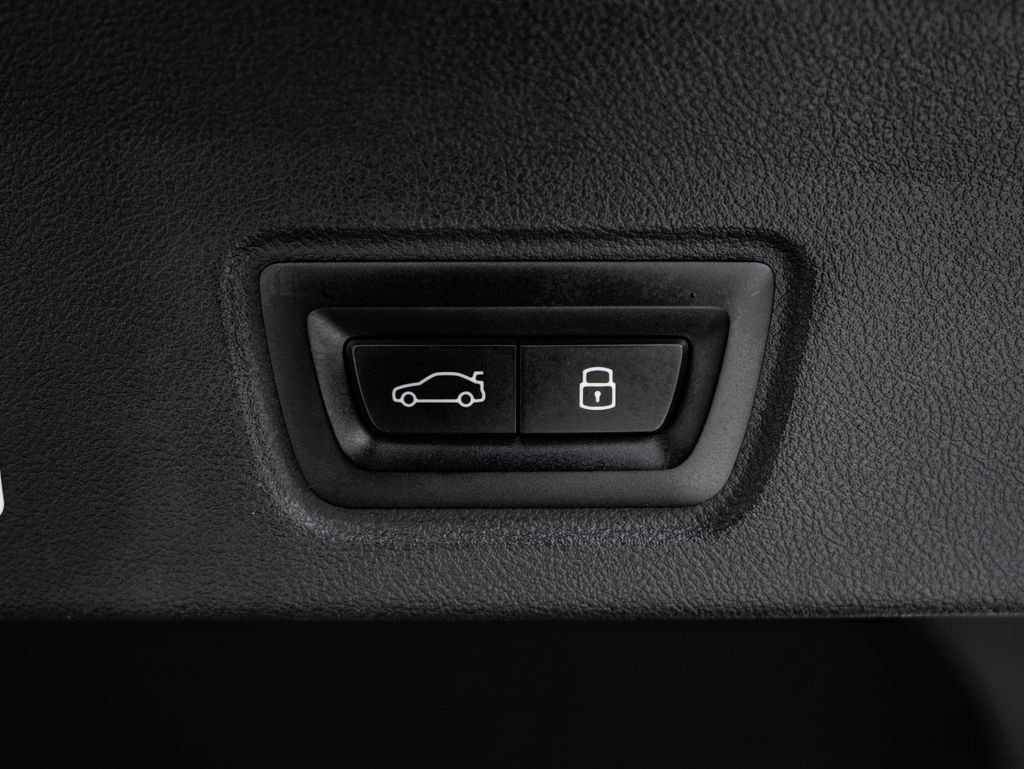 Used 2023 Jet Black BMW eDrive35 image 21