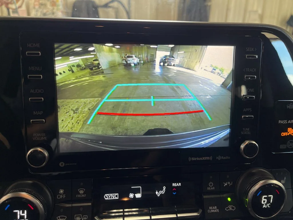 Used 2021  Toyota XLE image 20