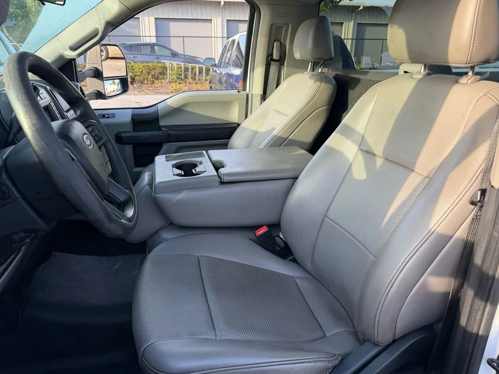 Used 2020 White Ford XL image 11