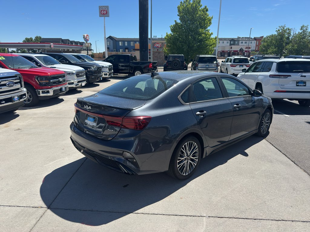 Used 2023 Gravity Gray Kia GT-Line image 5