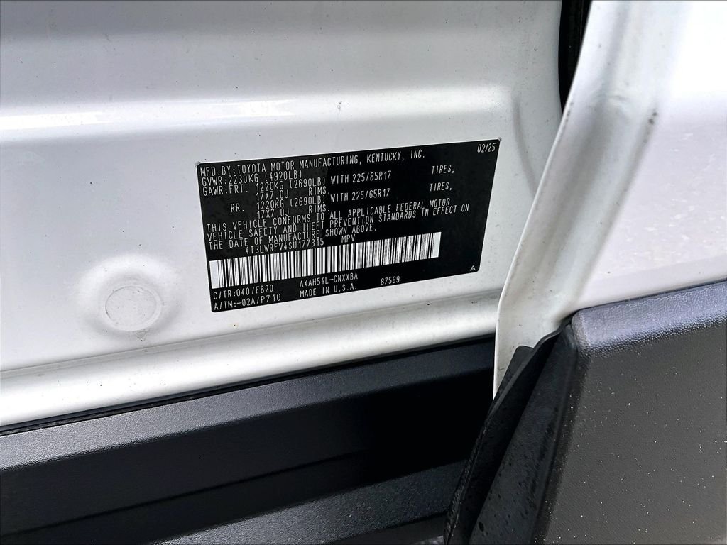 Used 2025 White Toyota LE image 36