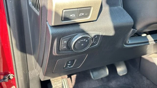 Used 2017 Red Ford Lariat image 11