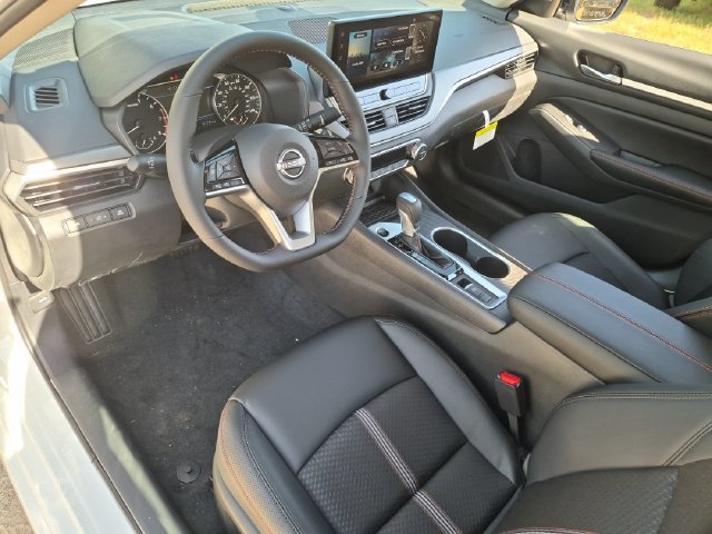 New 2026 Pearl White TriCoat / Super Black Two-tone Nissan SR Midnight Edition® image 12