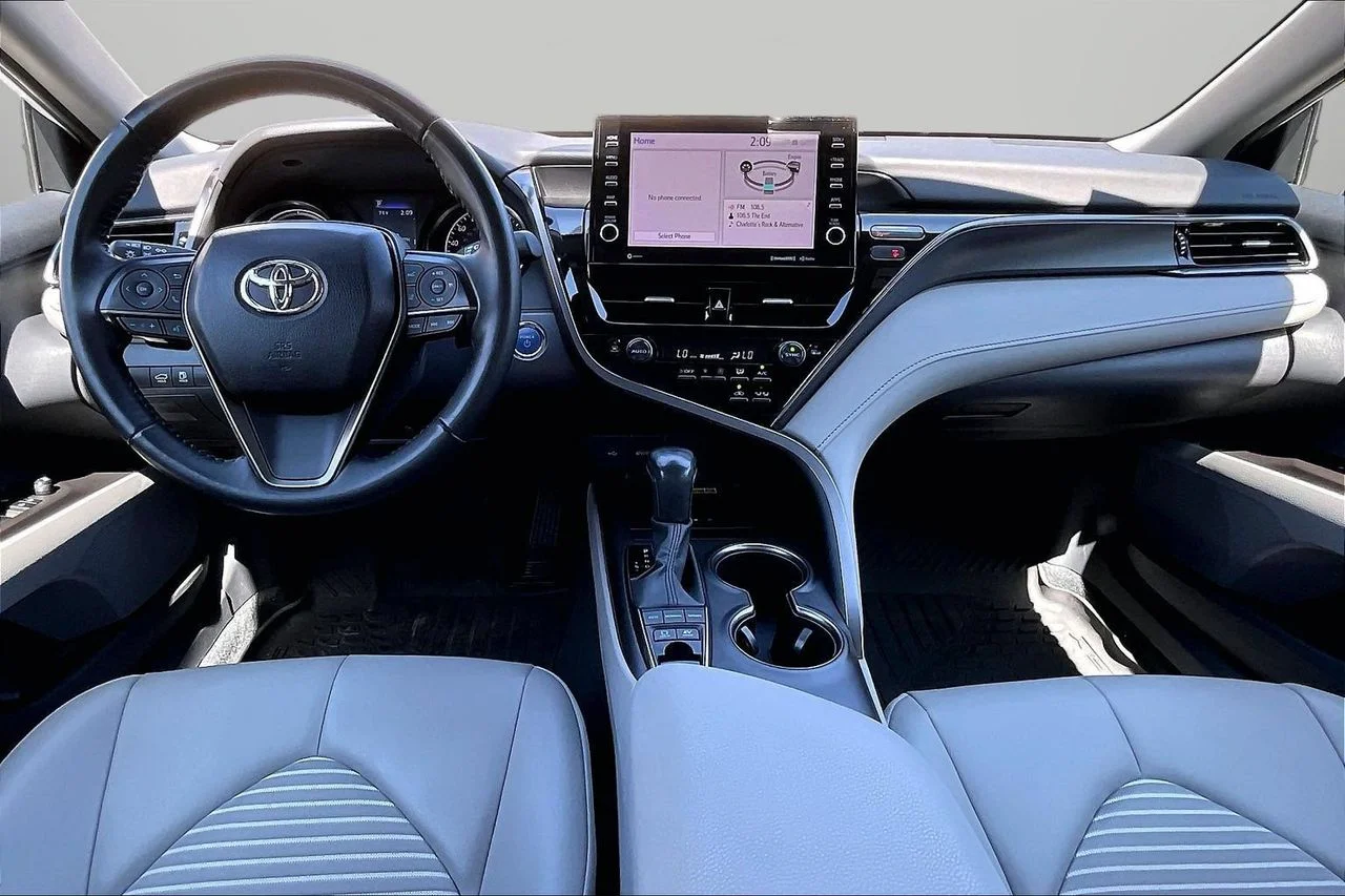Used 2024 White Toyota SE image 14