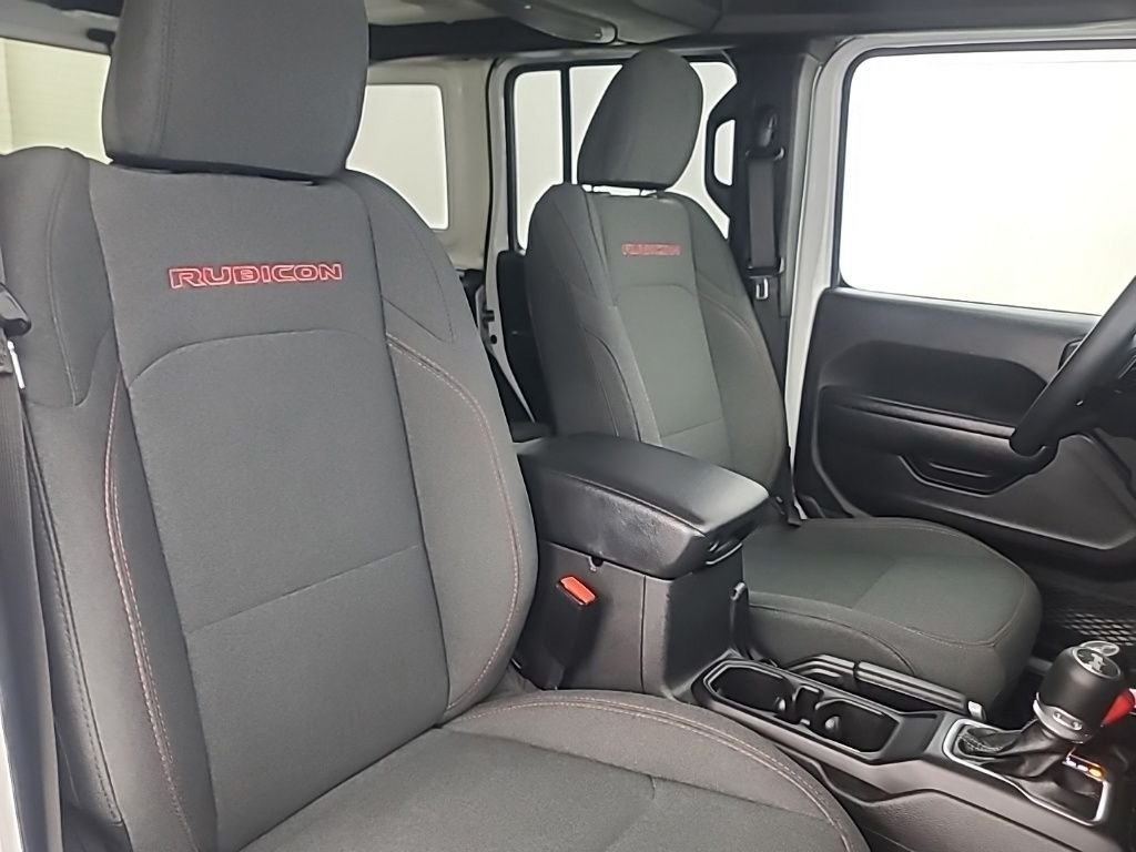 2025 Jeep Wrangler 4-Door Rubicon - Photo 17