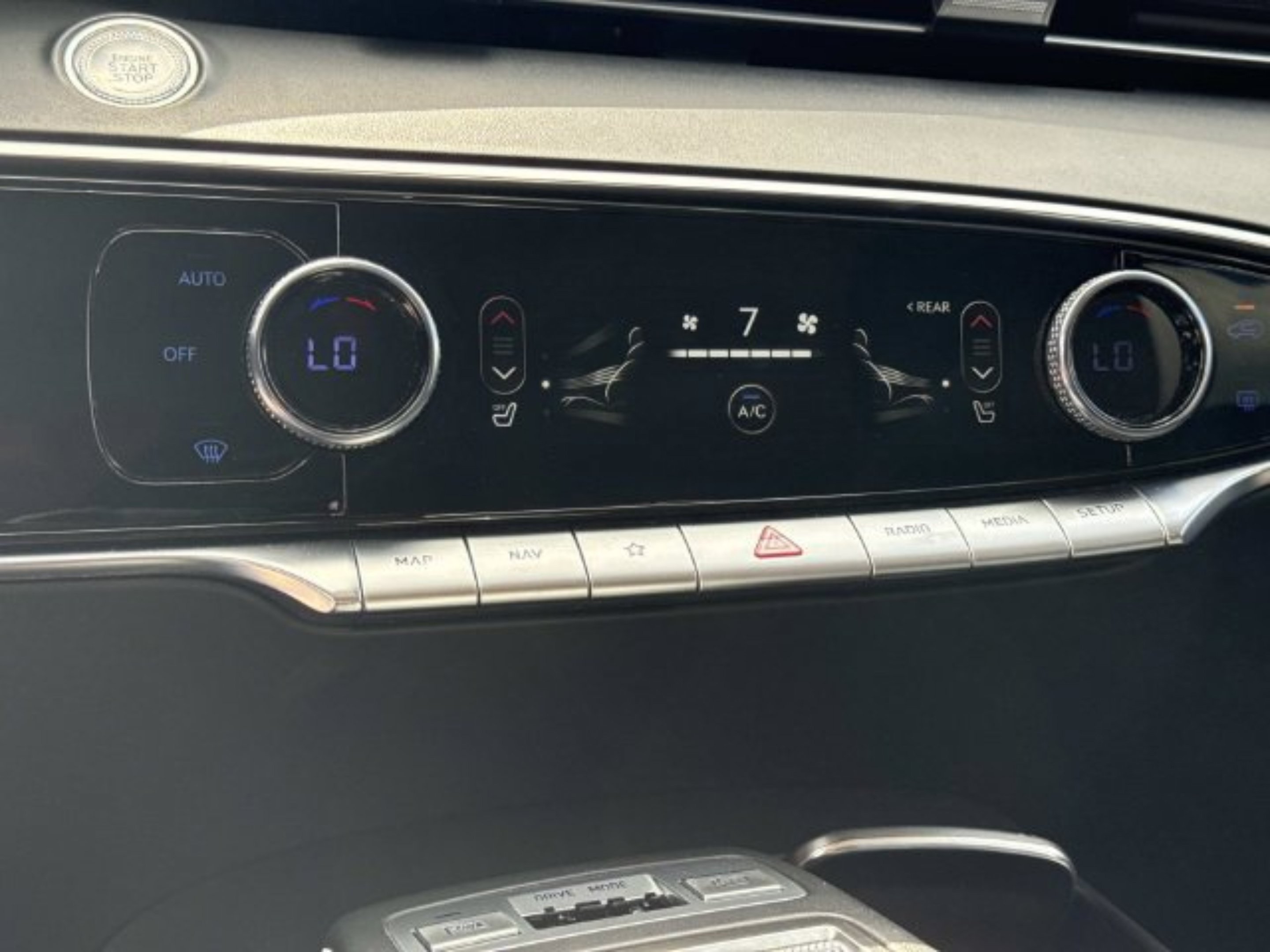 Used 2025 Savile Silver Genesis 2.5T image 22
