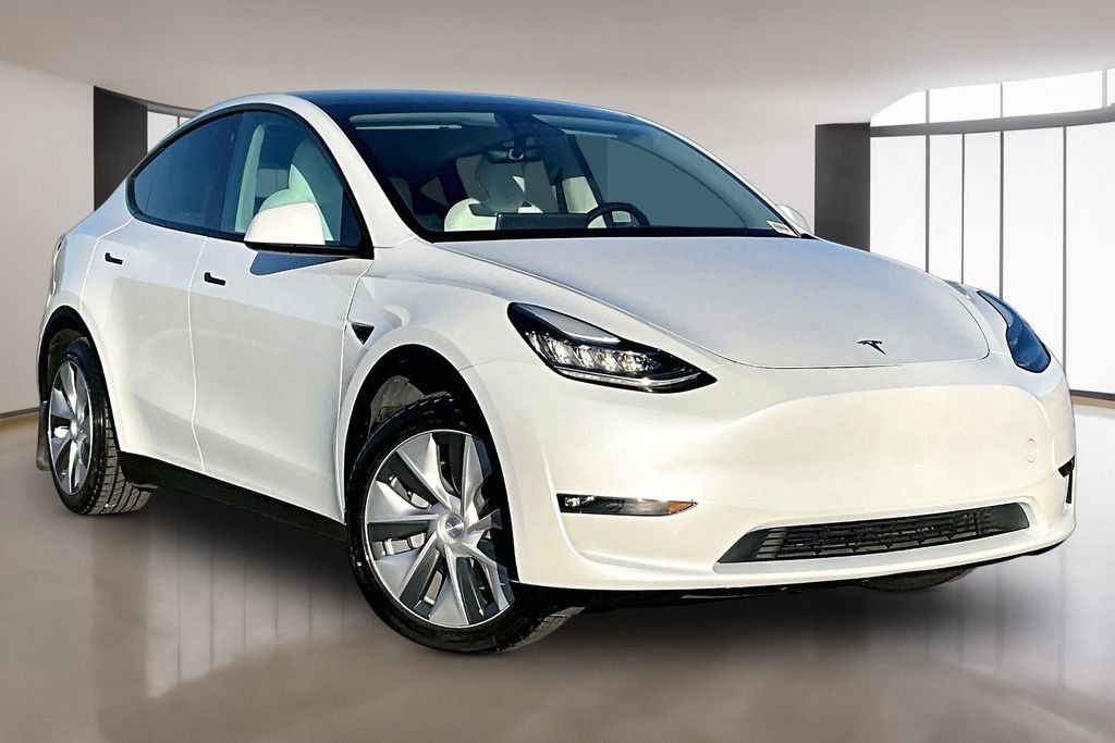 Used 2023 Pearl White Multi-Coat Tesla Long Range image 3