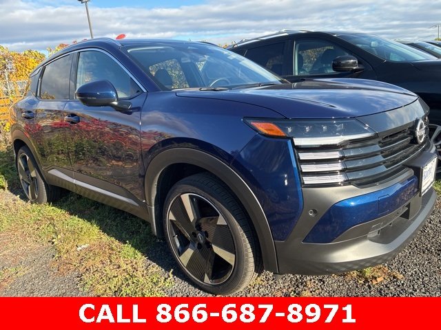 2025 Nissan Kicks SR photo 3