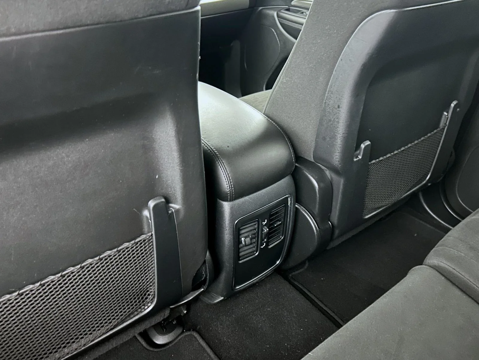 Used 2020 White Dodge SXT Plus image 23