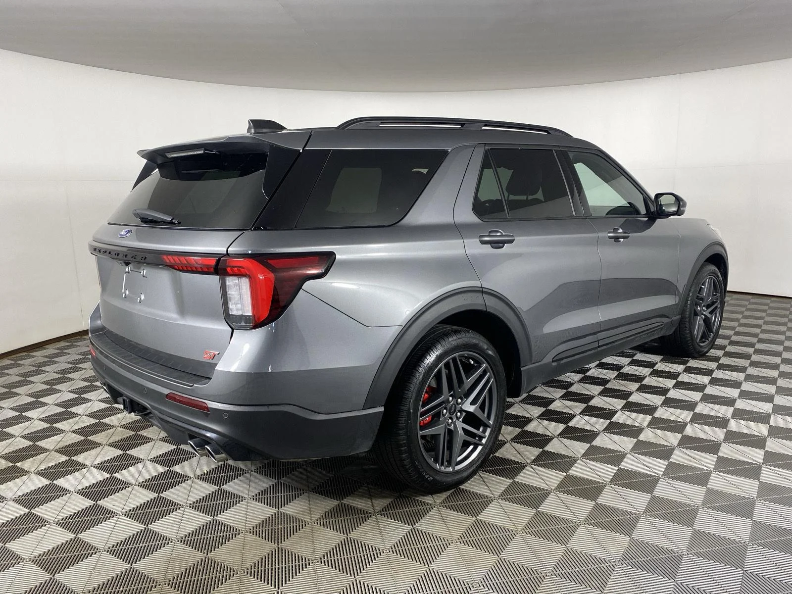 Used 2025 Carbonized Gray Ford ST image 17
