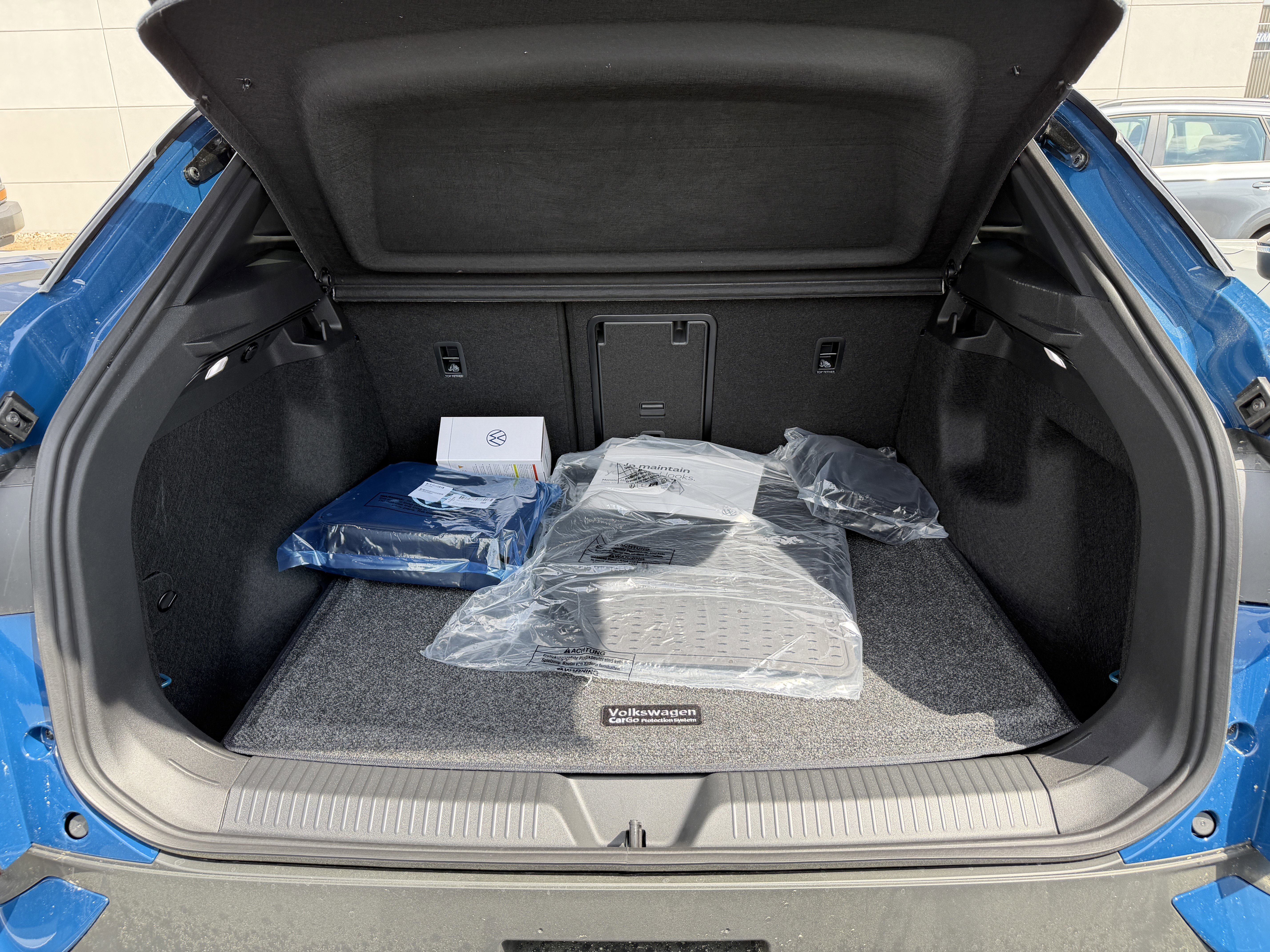 New 2026 Mountain Lake Blue Metallic Volkswagen Pro S image 27