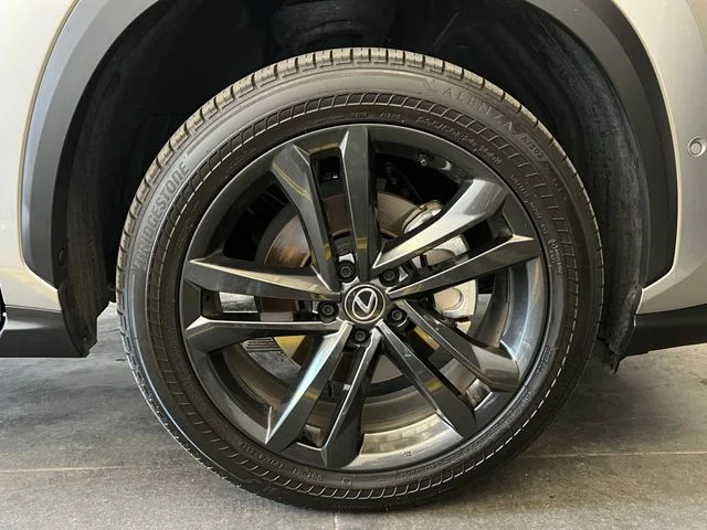Used 2025 Atomic Silver Lexus 450h+ Luxury image 12