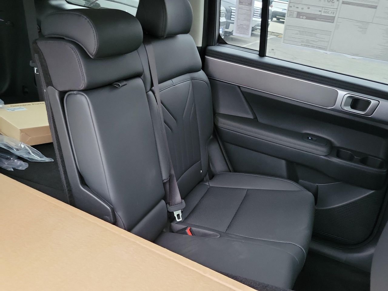 New 2027 Shimmering Silver Hyundai SEL image 21