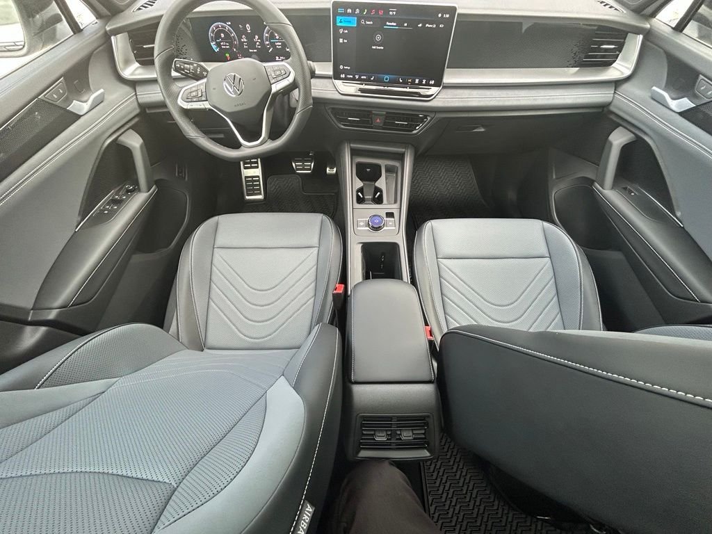 New 2026 White/off-white Volkswagen 2.0T SE R-Line Black image 9