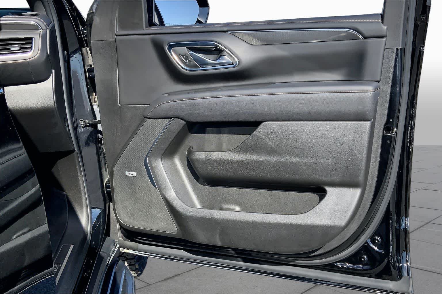 Used 2023 Onyx Black GMC AT4 image 39