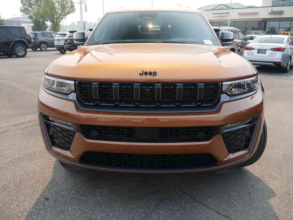New 2026 Copper Shino Metallic Clearcoat Jeep Limited image 2
