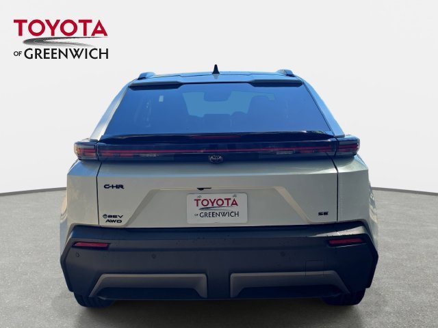 New 2026 Wind Chill Pearl Toyota SE image 4
