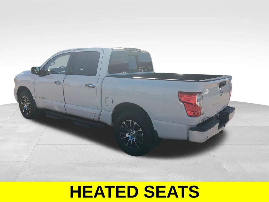 Used 2021 White Nissan SV image 4