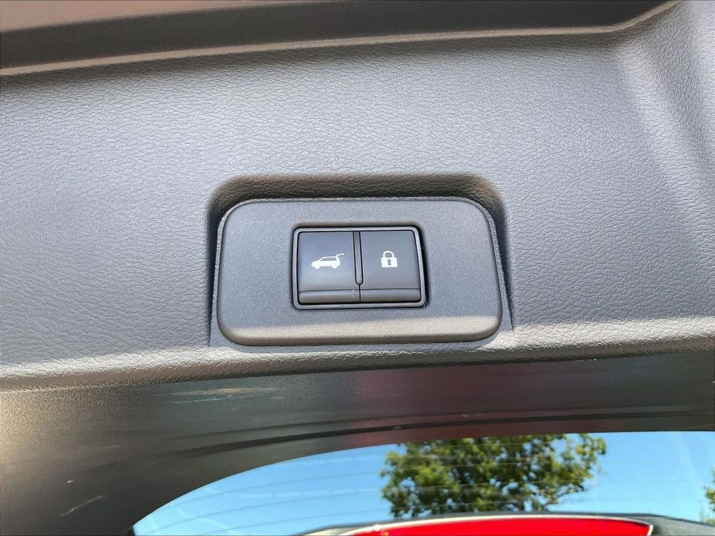 Used 2025 Gun Metallic Nissan Platinum image 37