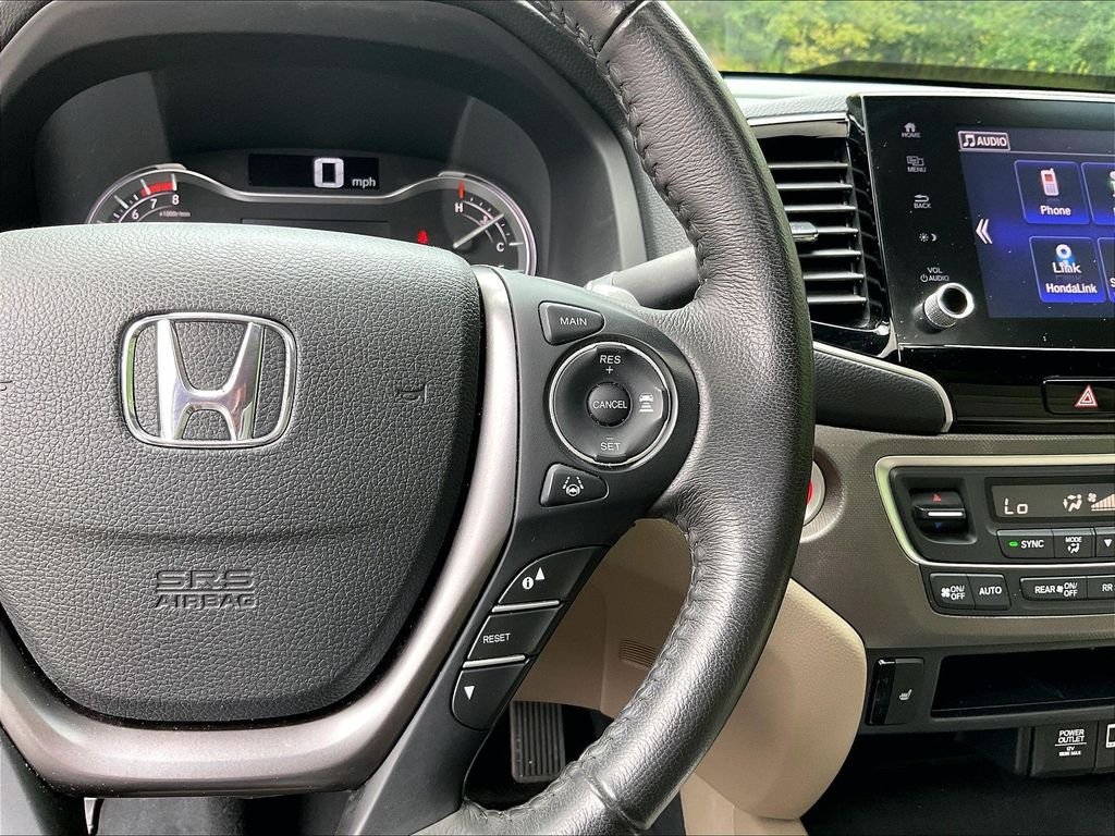 Used 2023 White Honda RTL image 24