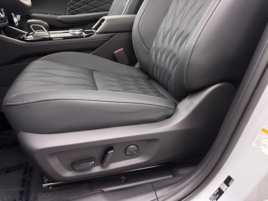 New 2026  Mitsubishi Black Edition image 37