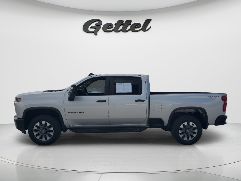 Used 2021 SILVER ICE METALLIC Chevrolet Custom image 8