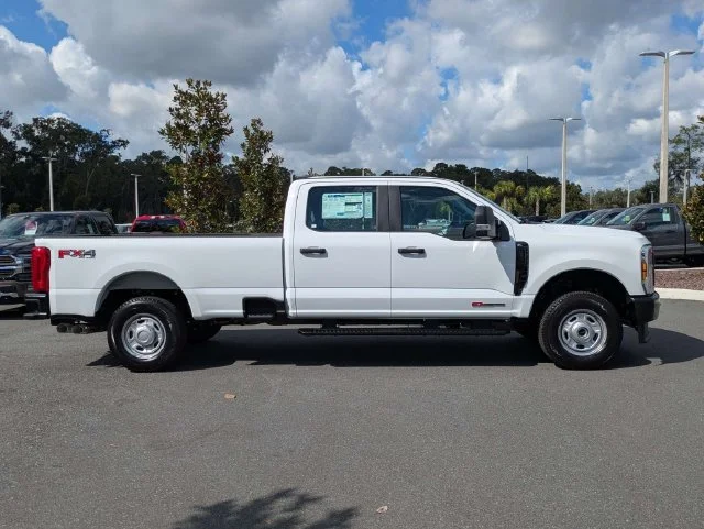 New 2027 White Ford XL image 3
