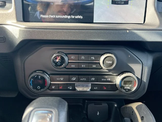 New 2026 Oxford White Ford Badlands® image 25