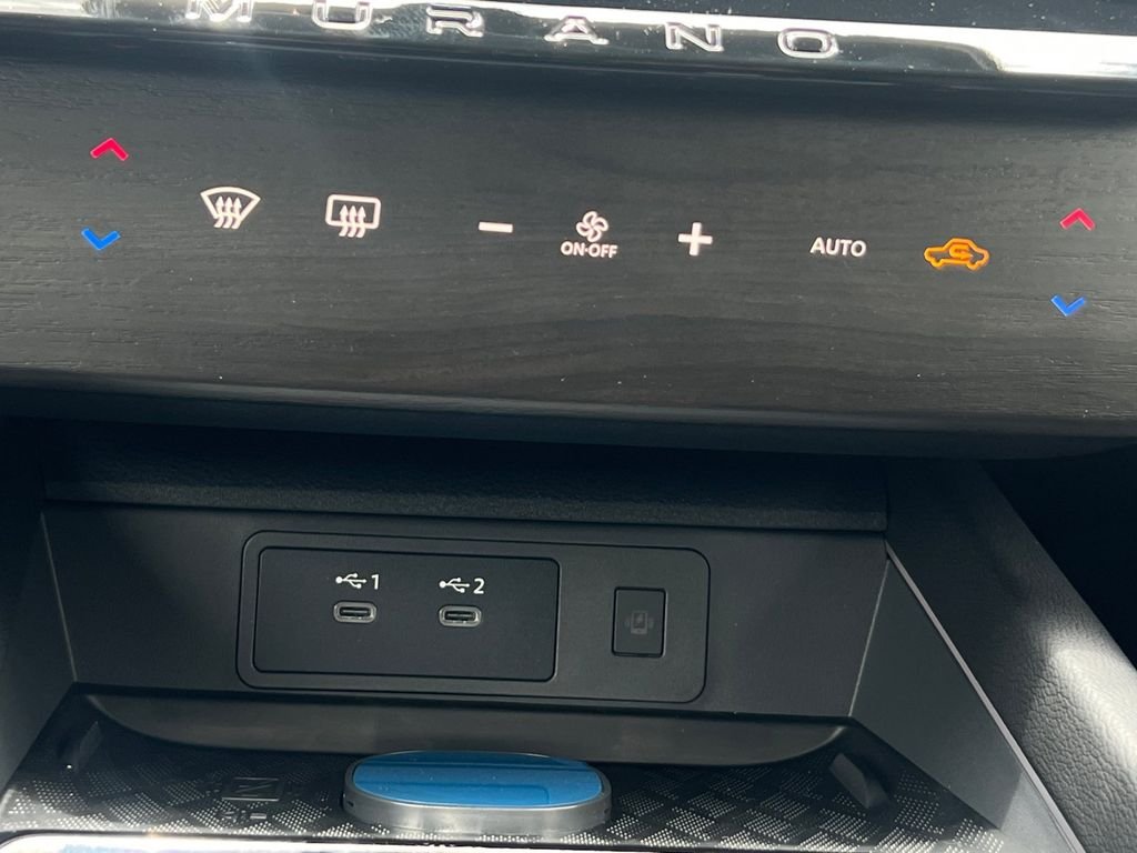 New 2026 Everest White Pearl TriCoat / Super Black Two-tone Nissan Platinum image 5