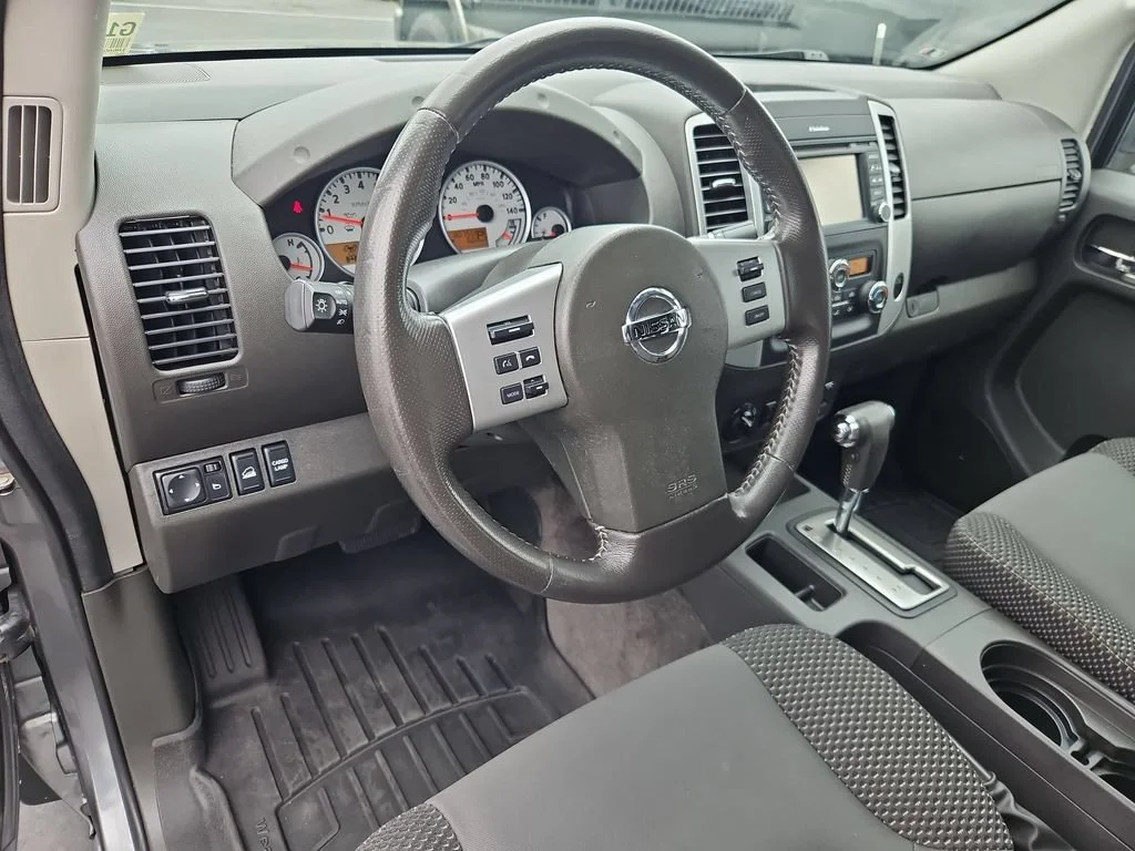 Used 2018 Gray Nissan PRO-4X image 13