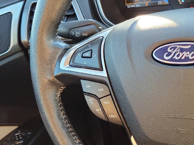 Used 2020 Black Metallic Ford SE image 15