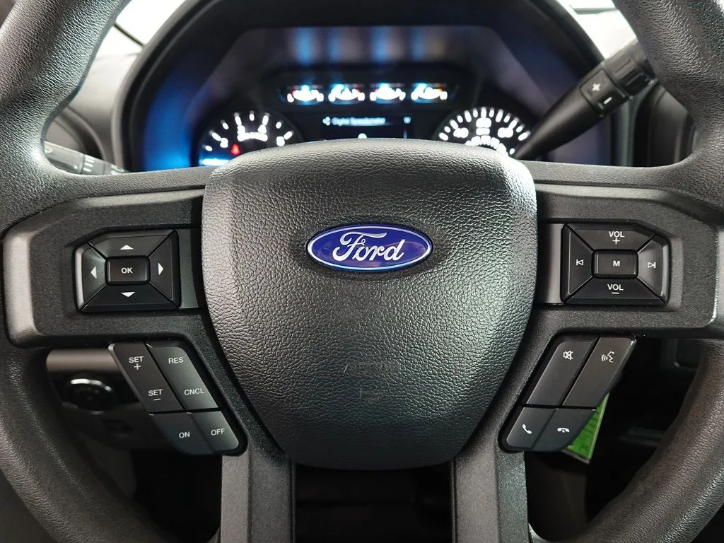 Used 2018 Red Ford XL image 18