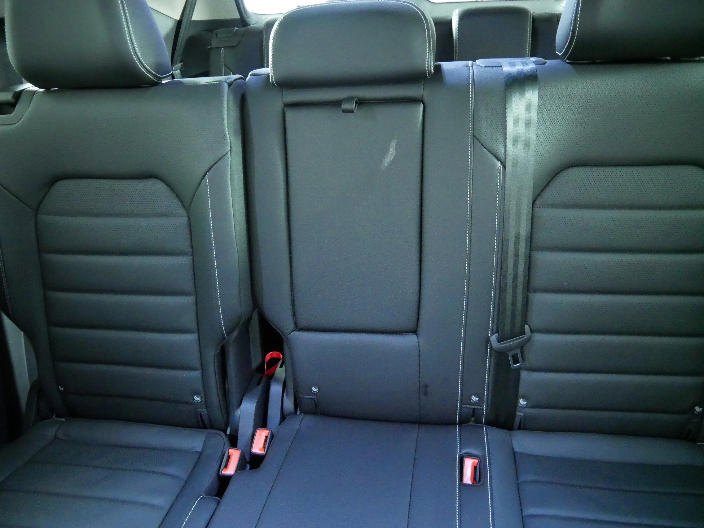New 2026 Pure Gray Volkswagen 2.0T SEL image 13