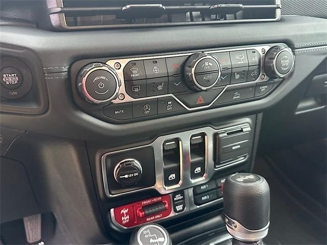 New 2026 Bright White Clearcoat Jeep Rubicon image 20
