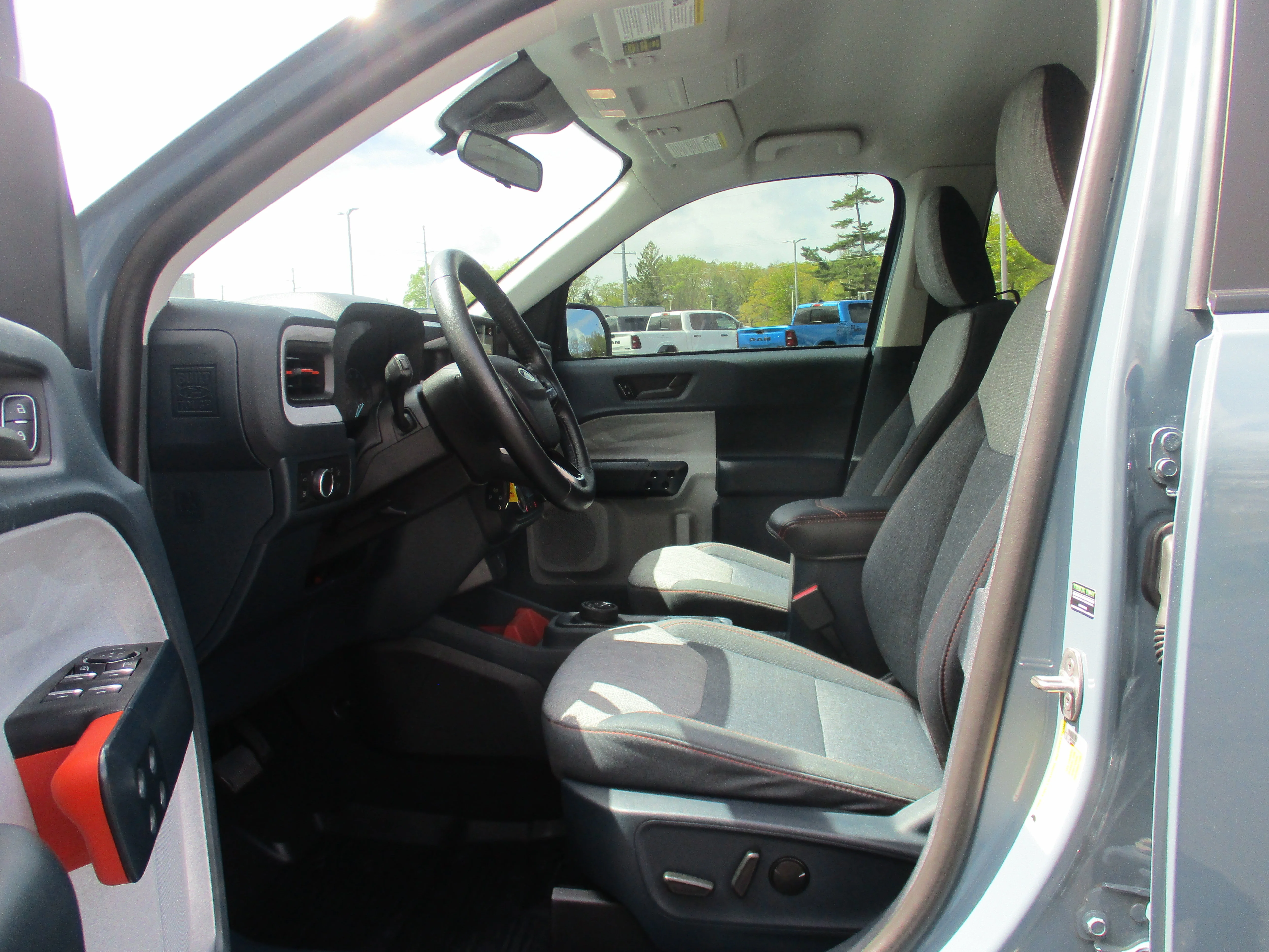 Used 2022 Area 51 Ford XLT Hybrid FWD image 27