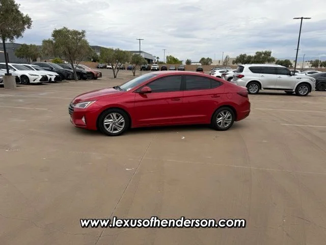 Used 2020 Red Hyundai SEL image 2