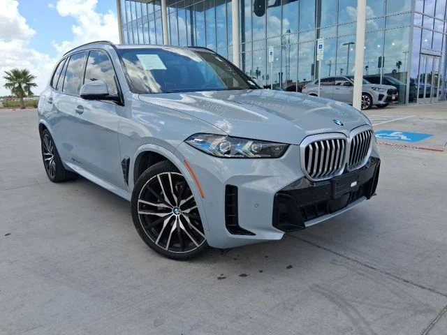 Used 2025 Gray BMW xDrive40i image 1