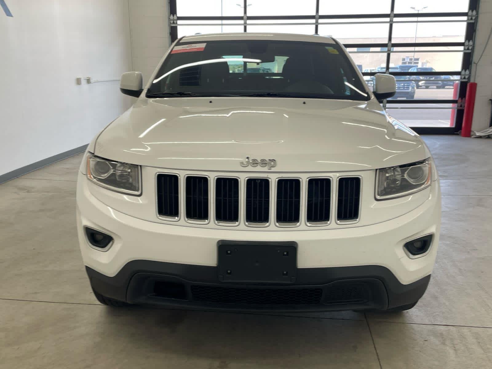 Used 2015 Bright White Clearcoat Jeep Laredo image 14