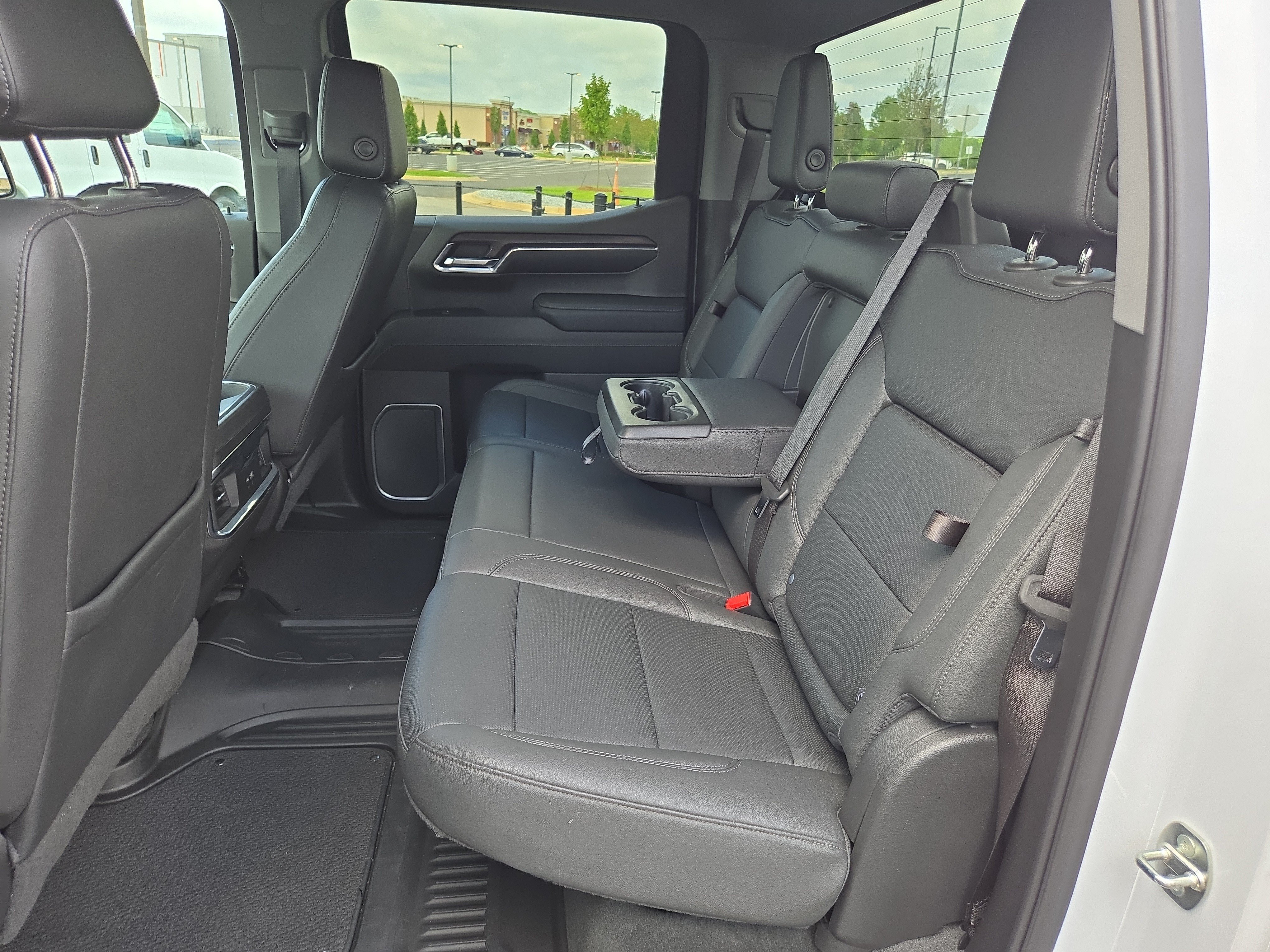 Used 2023 White Frost Tricoat GMC SLT image 20