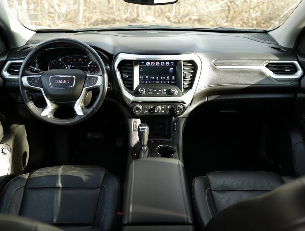 Used 2017 EBONY TWILIGHT METALLIC GMC SLT image 19