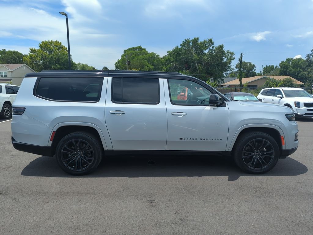 Used 2024 Silver Jeep Series II image 8