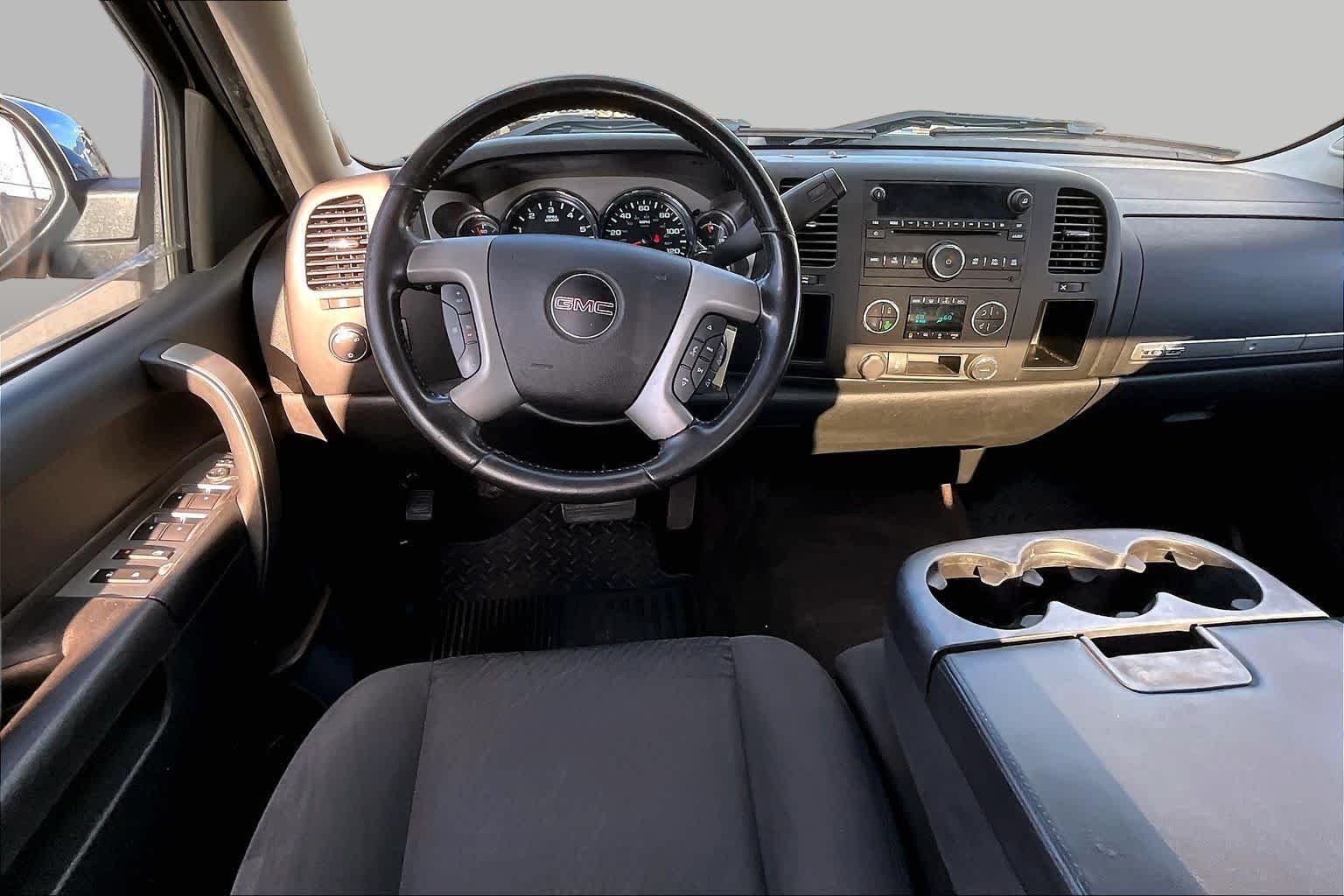 Used 2013 Onyx Black GMC SLE image 8