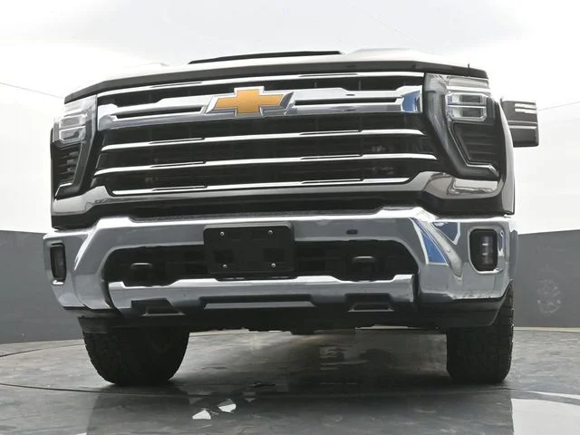 Used 2024 Black Chevrolet LTZ image 40